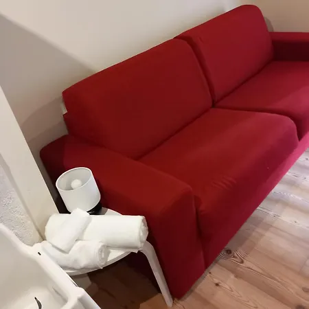 Piccola Bomboniera גבי